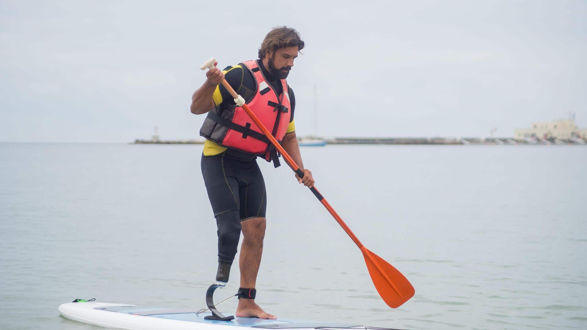 Cycling v/s paddleboarding: Which cardio workout fits you best?
