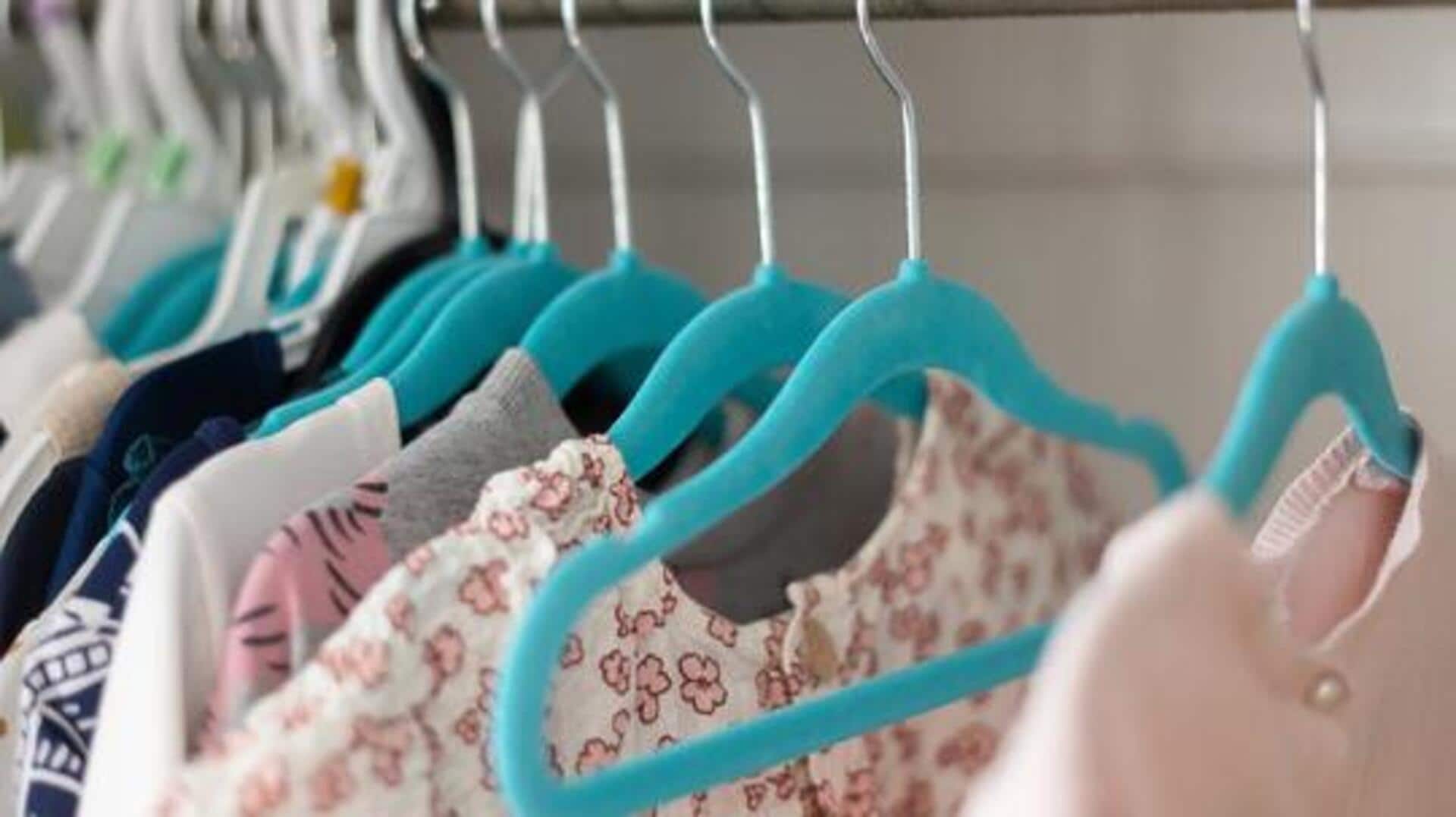 How to style chintz print tops