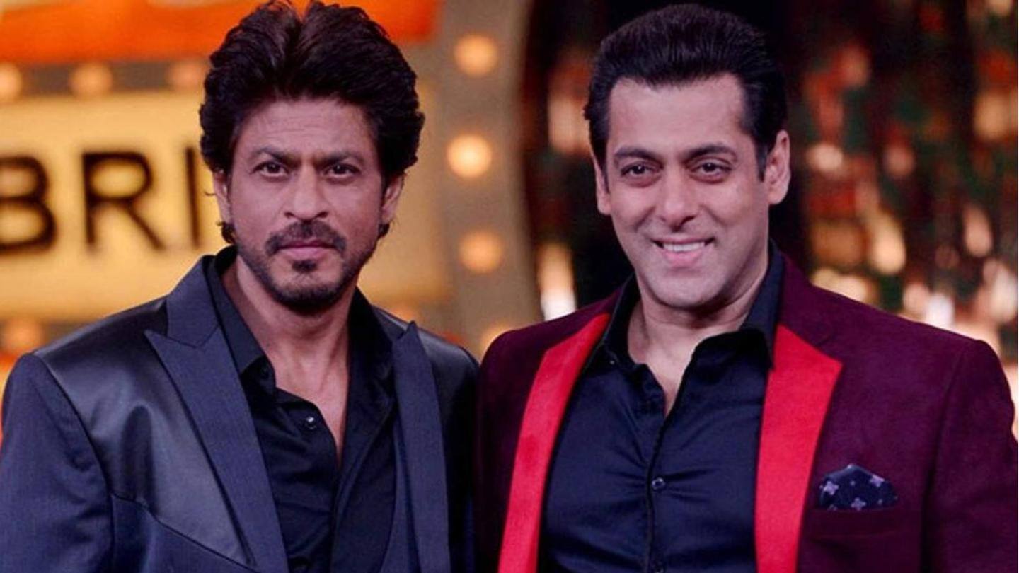Salman Khan was seen visiting SRK's home yesterday Salman Khan was seen visiting SRK's home yesterday