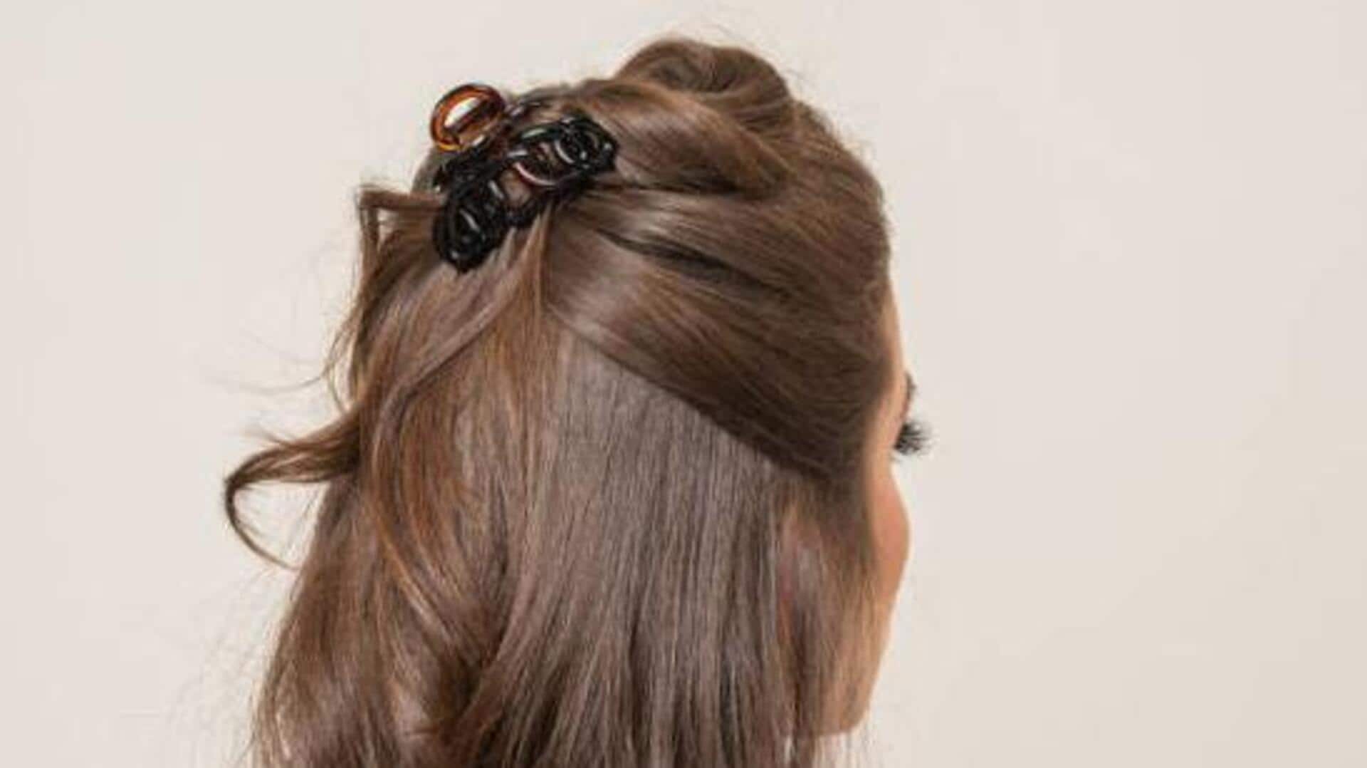 Running late? Try these claw clip hairstyles 