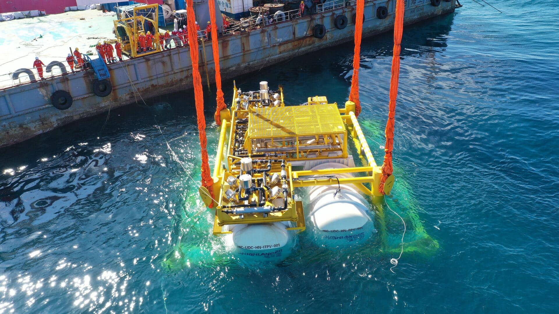China launches world's 1st wind-powered underwater data center