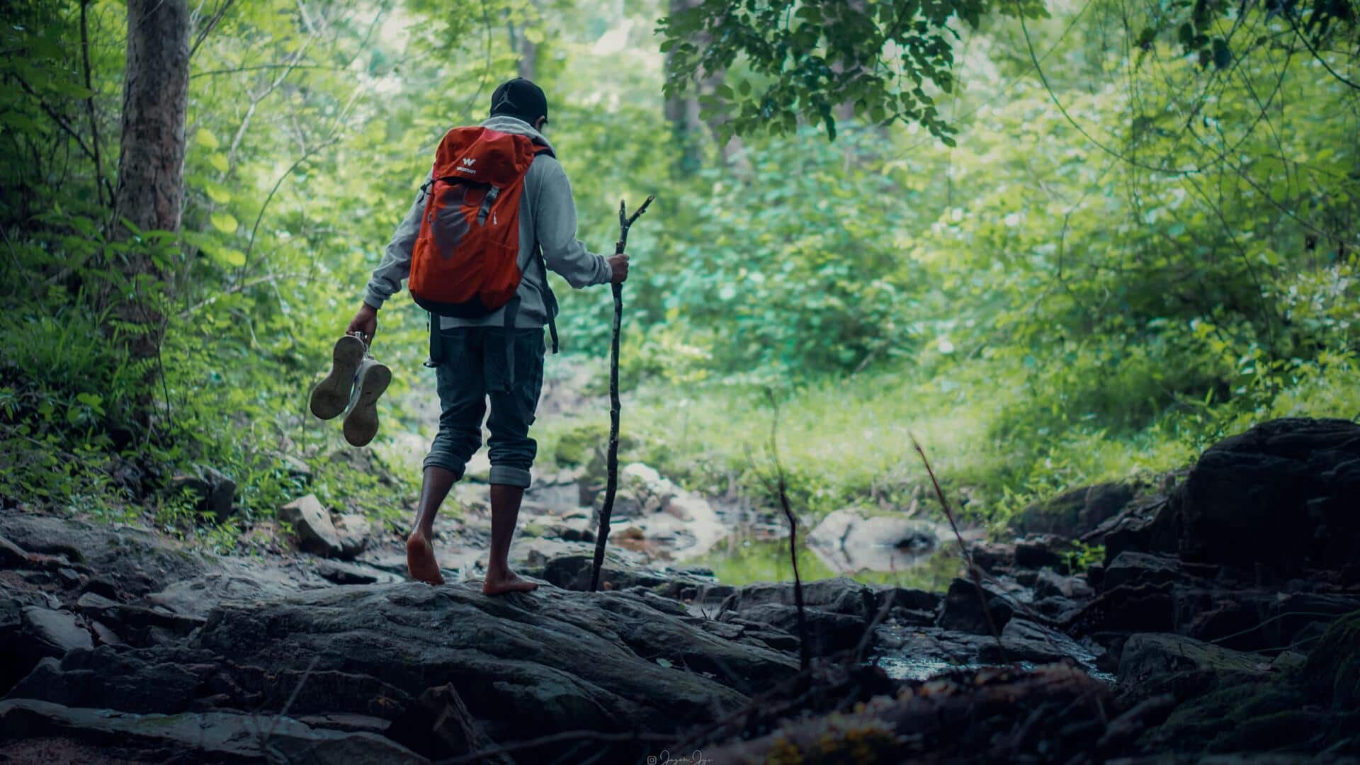This simple walking habit comes with big health benefits
