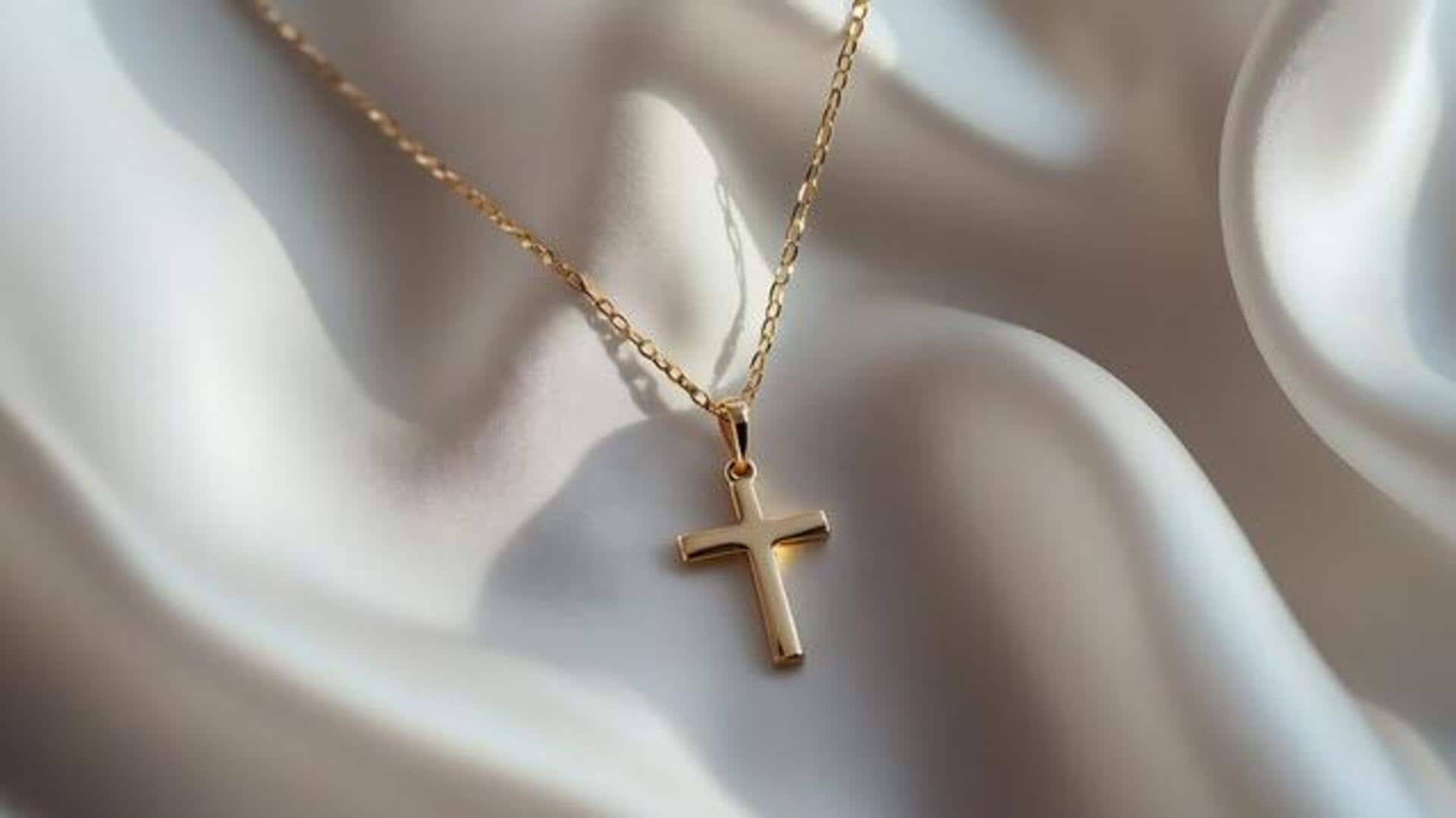 How to create stunning cross pendants
