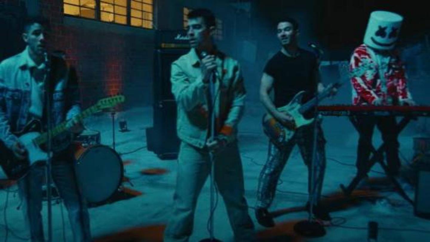 The video is simple but gripping; conveys the energy The video is simple but gripping; conveys the energy