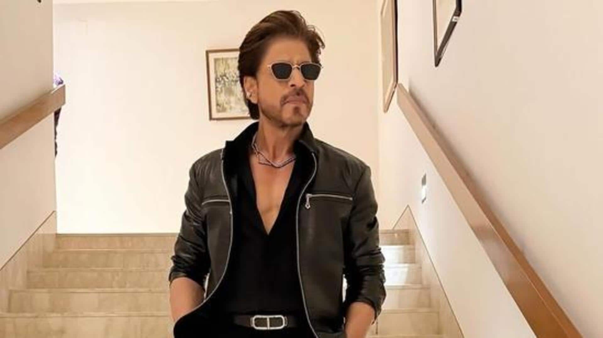 SRK's Mannat inspected by BMC over alleged violations during renovations SRK's Mannat inspected by BMC over alleged violations during renovations
