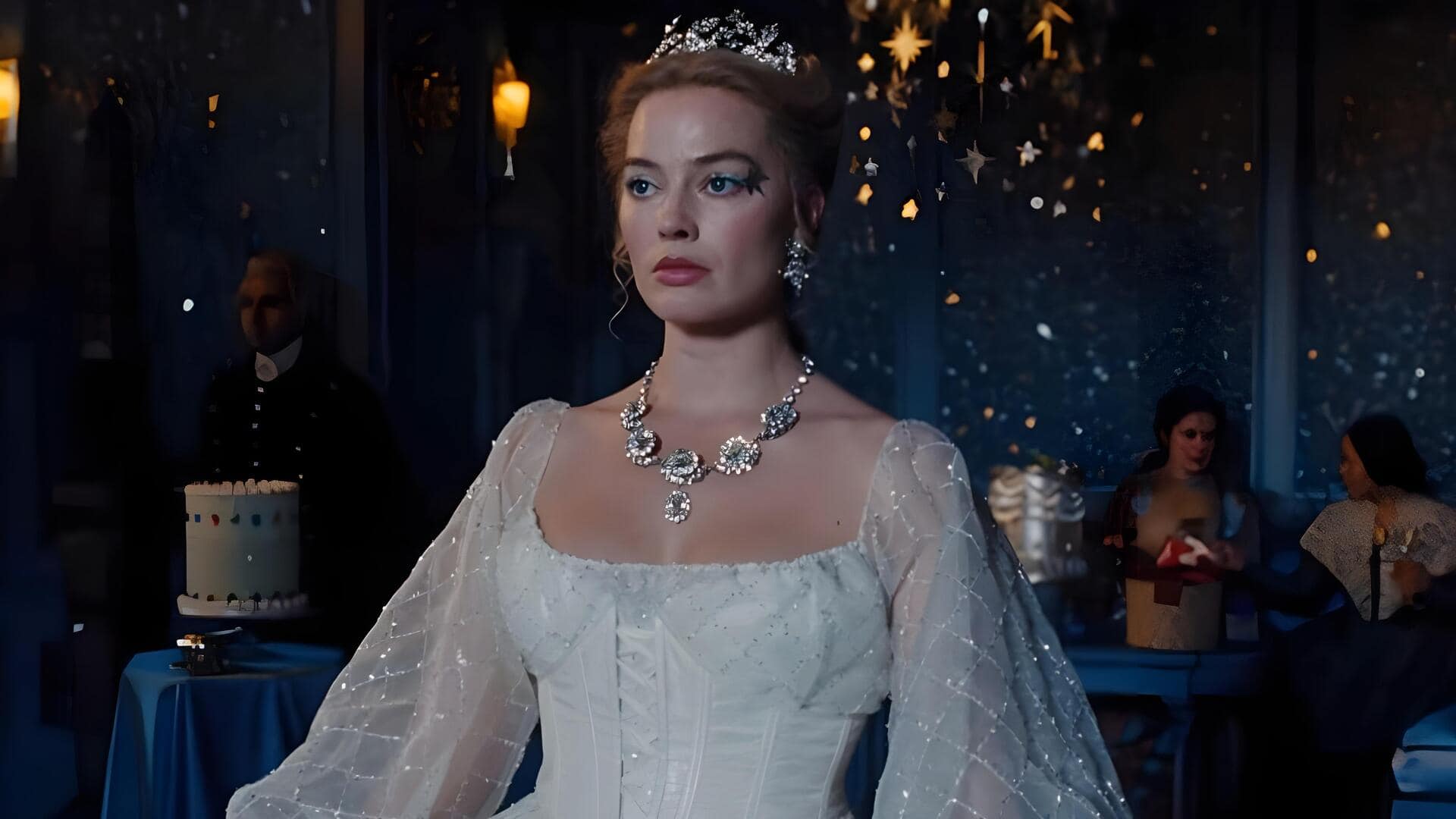 Margot Robbie reveals receiving gift telling her to 'eat less'