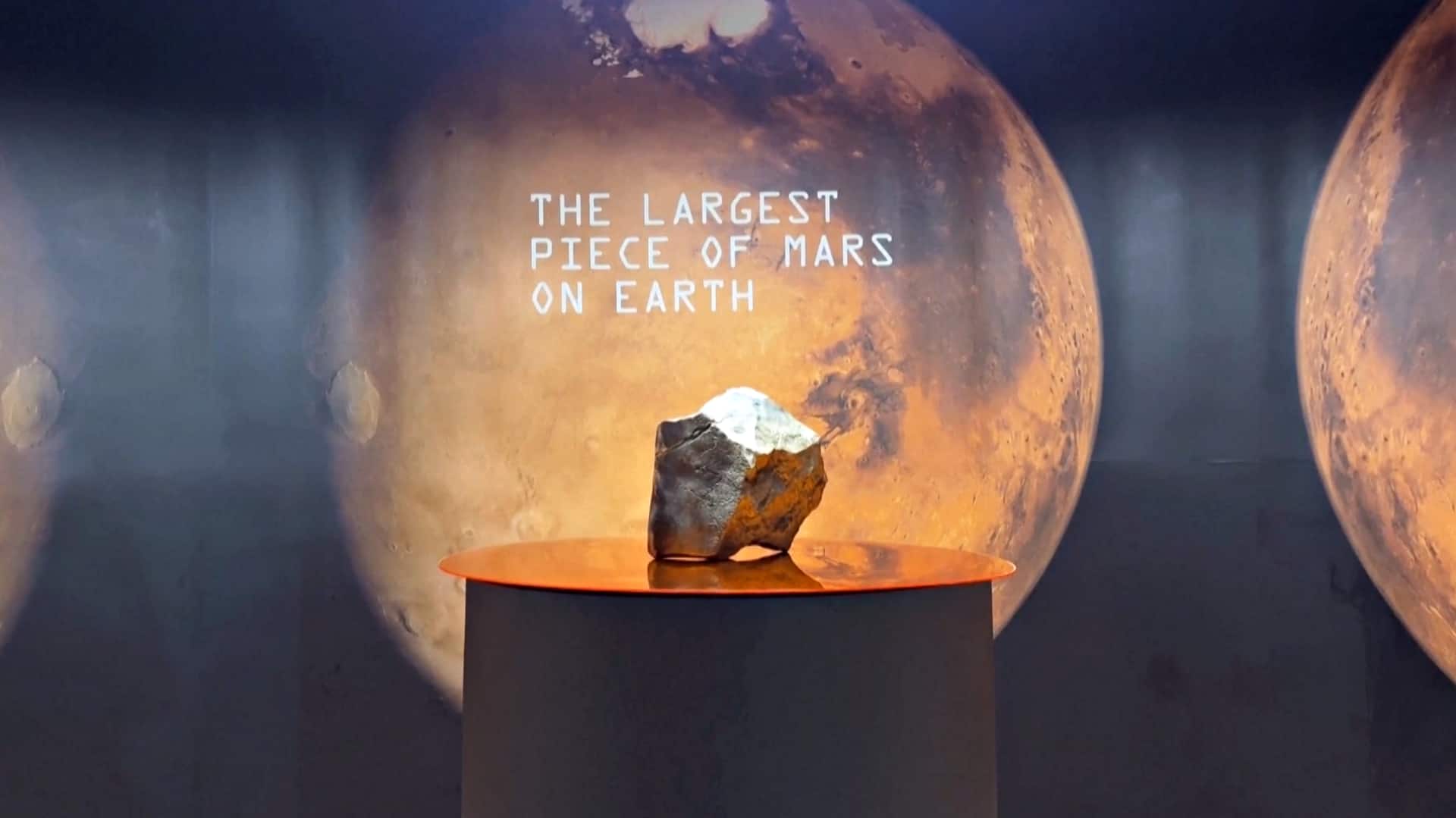 Largest Martian rock on Earth heads to auction—could fetch ~$4M Largest Martian rock on Earth heads to auction—could fetch ~$4M