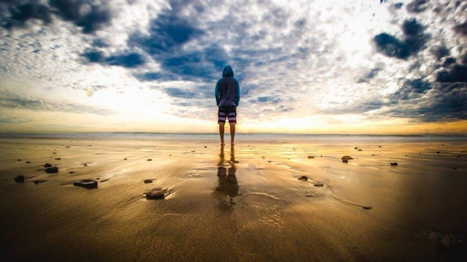 Watching clouds actually helps you relax! Here's how to practice Watching clouds actually helps you relax! Here's how to practice