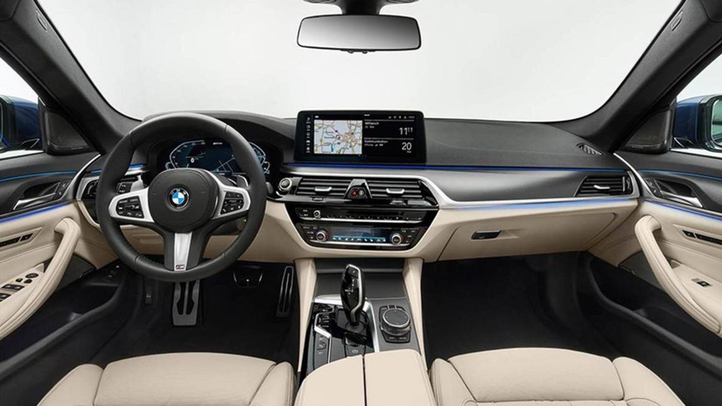 The vehicle offers an electric sunroof and six airbags The vehicle offers an electric sunroof and six airbags