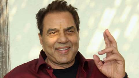 Dharmendra prayer meet: The Deols, Jackie Shroff, Suniel Shetty arrive