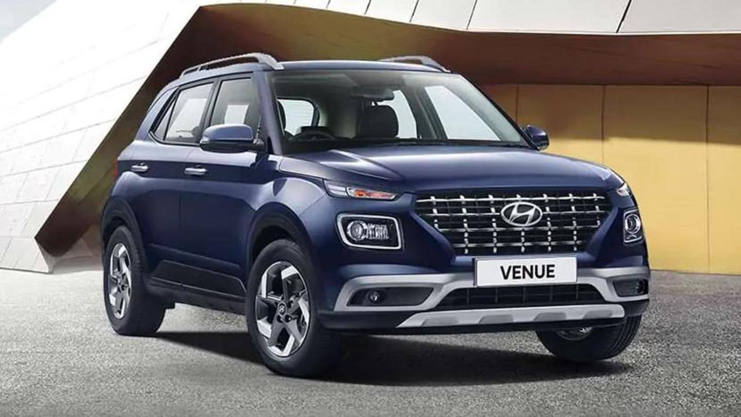 The cars have a chromed grille and roof rails The cars have a chromed grille and roof rails