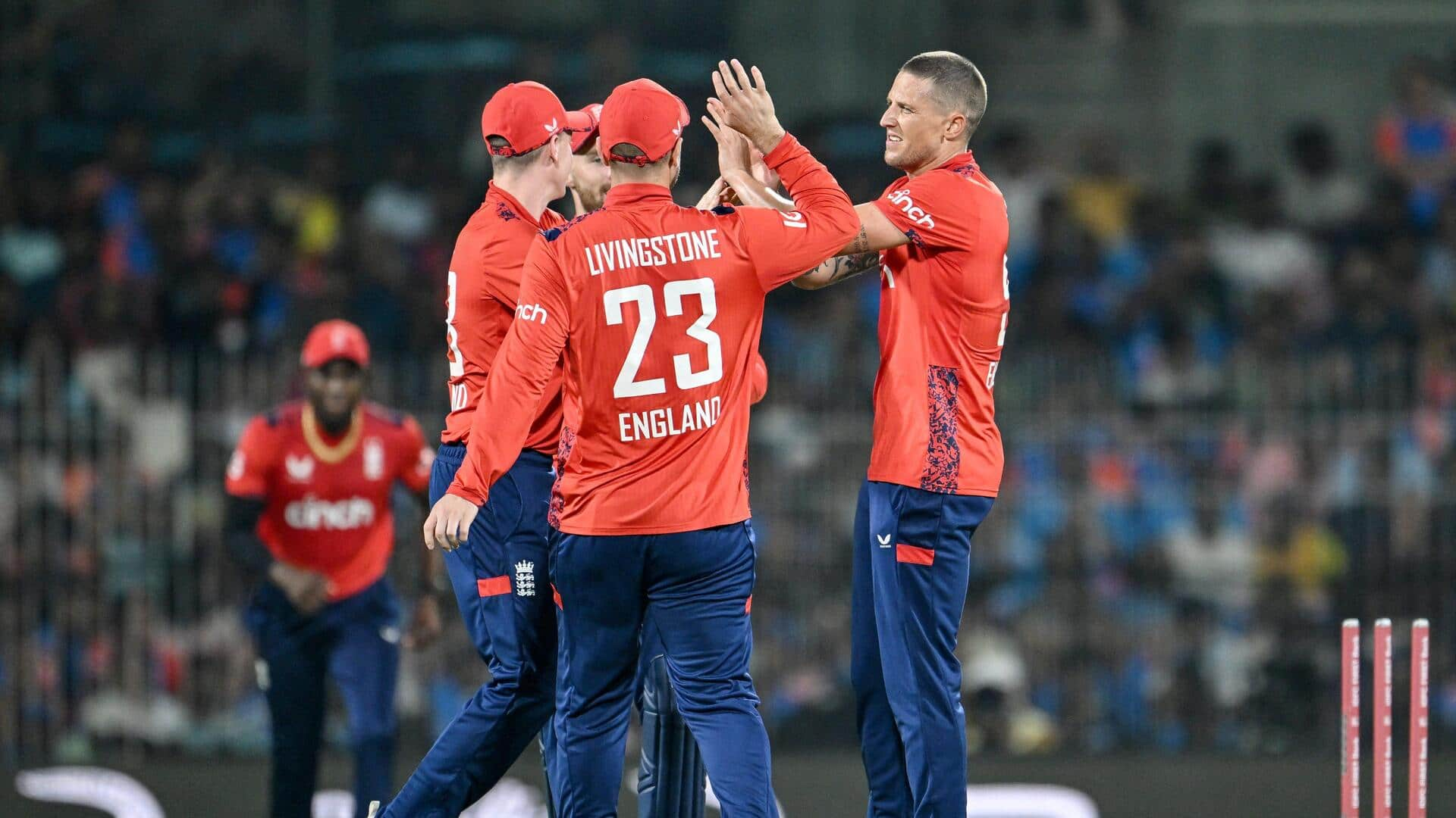 Aakash Chopra criticizes England's performance in 2nd T20I against India