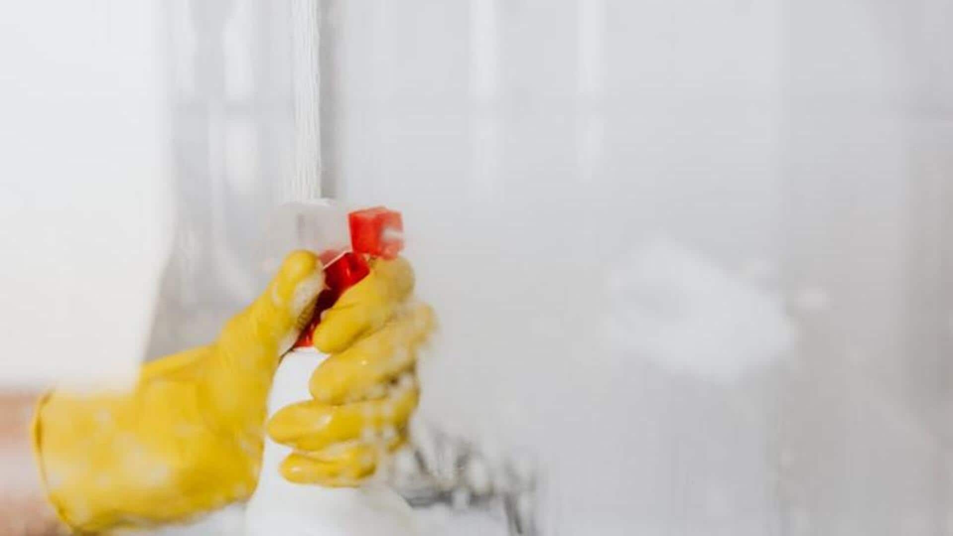 Try these cleaning hacks using daily kitchen items Try these cleaning hacks using daily kitchen items