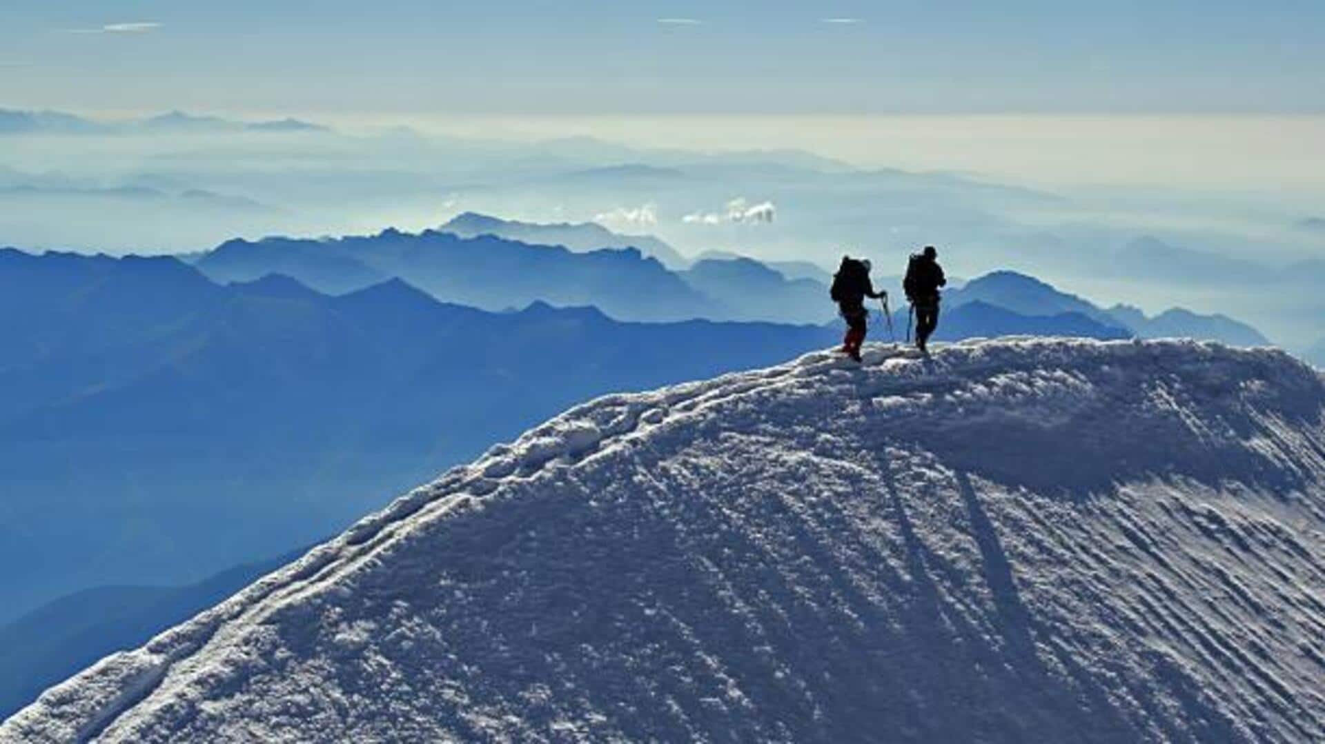 How to navigate mountain ridges safely How to navigate mountain ridges safely