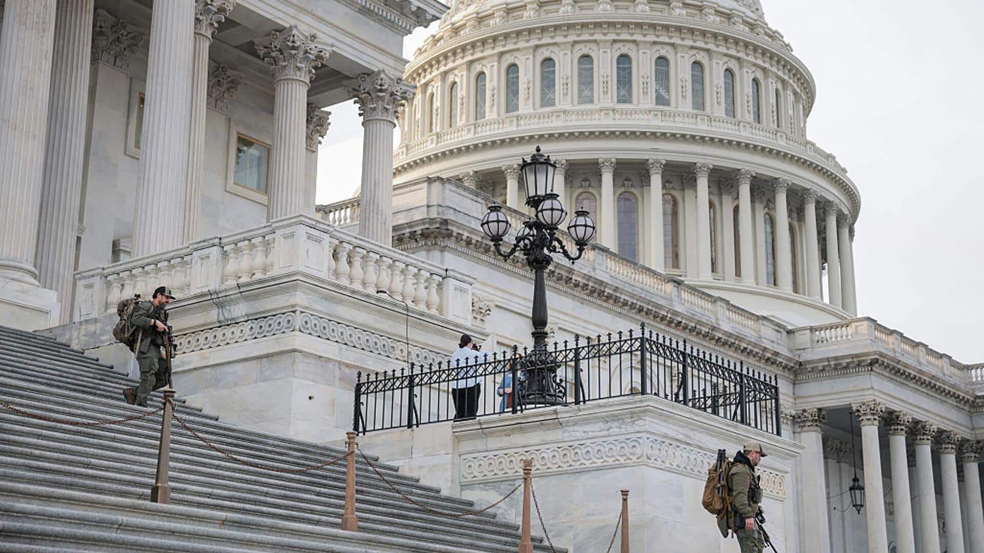 4 Republicans defect, vote against Trump's Iran war in Senate 