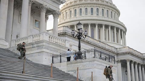 4 Republicans defect, vote against Trump's Iran war in Senate 