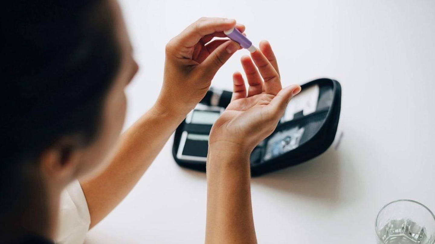 Controls spike in blood sugar levels, helpful for diabetics Controls spike in blood sugar levels, helpful for diabetics