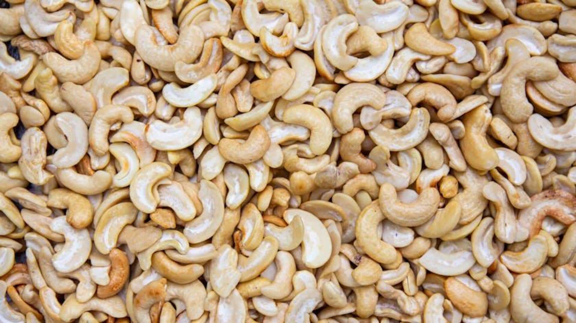Cashews v/s peanuts: Which is healthier? Cashews v/s peanuts: Which is healthier?