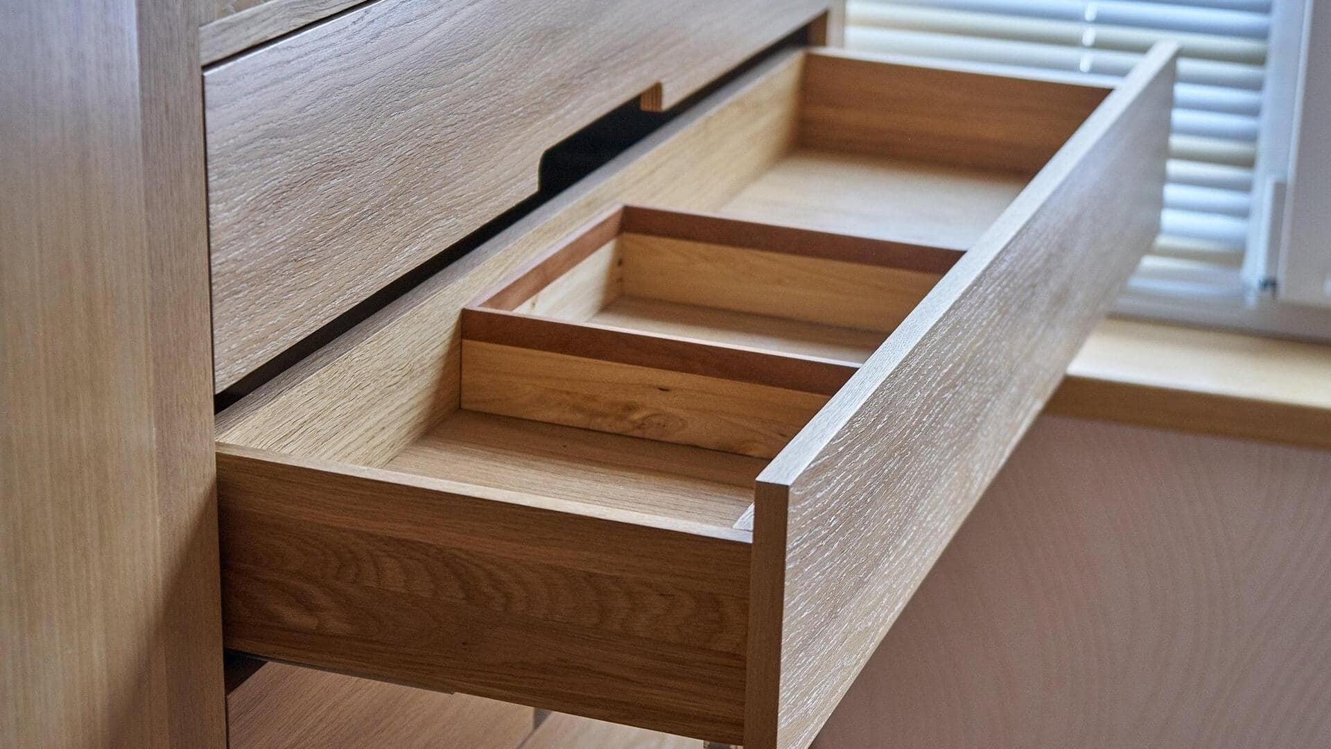 How to eliminate musty smell from wooden drawers