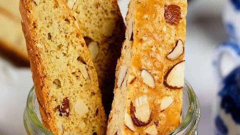 Biscotti: All about this Italian twice-baked cookies