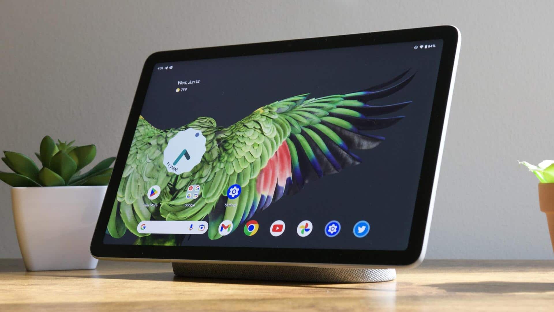 Google's Pixel Tablet faces criticism for lack of specialization