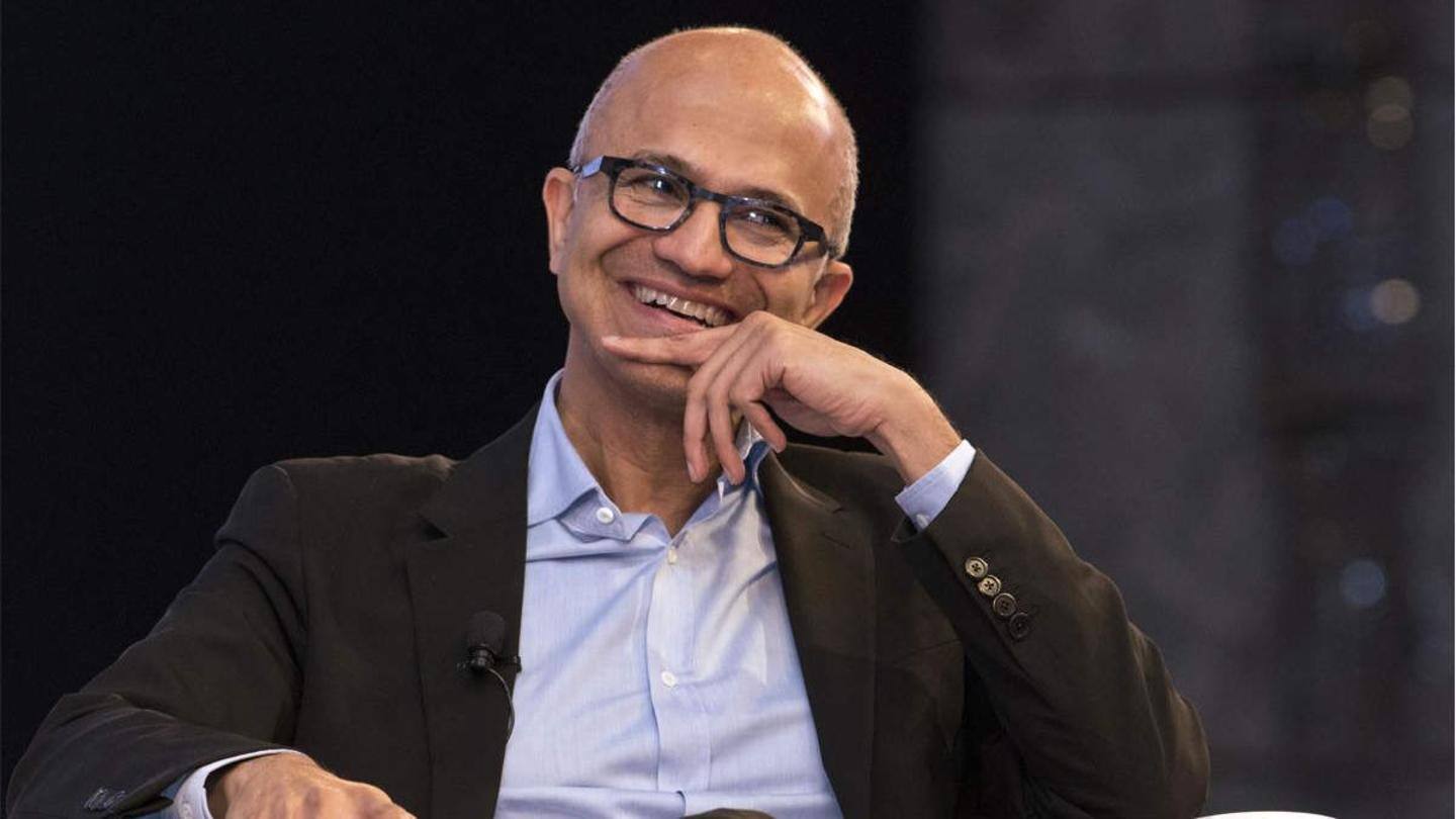 LinkedIn is now a $10 billion annual business for Microsoft LinkedIn is now a $10 billion annual business for Microsoft