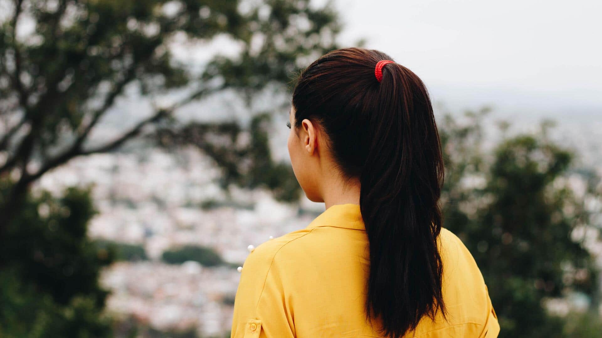 Keep your curls frizz-free with these monsoon hairstyles