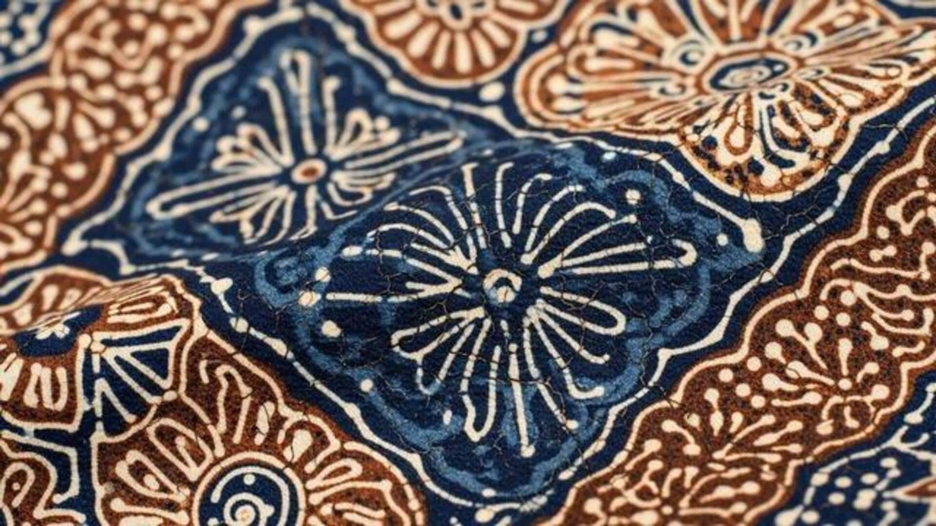 How to create batik art on fabric