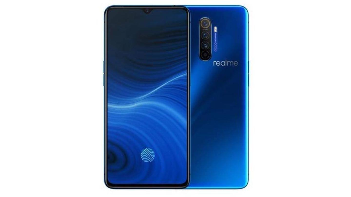 The phone has a 90Hz Super AMOLED display The phone has a 90Hz Super AMOLED display