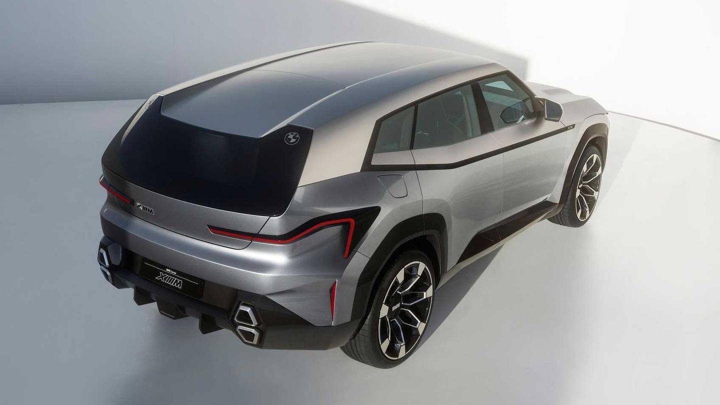 The car has LED headlamps and four exhaust tips The car has LED headlamps and four exhaust tips