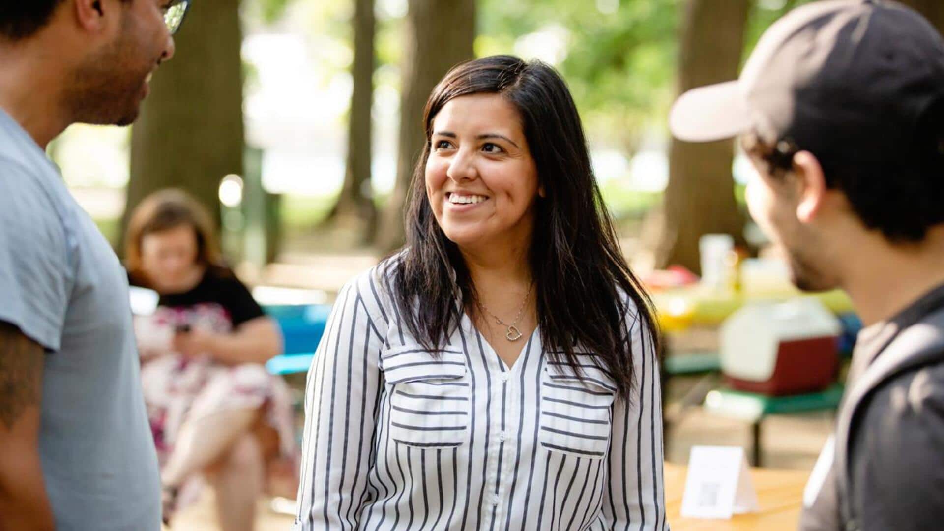 How to ace social conversations