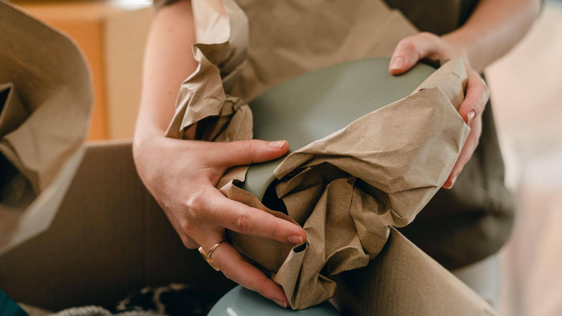 Clever ways to pack glassware safely