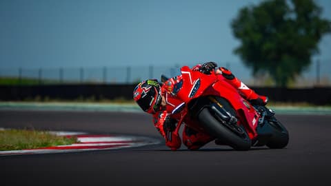 Ducati Panigale V4 R debuts in India at ₹85L