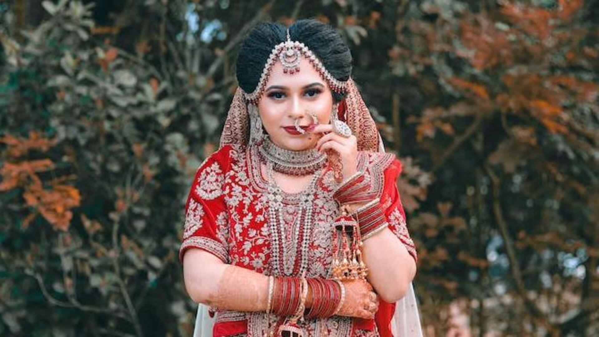 Signature Bridal hand embroidered off-white lehenga – Kavani Bridal Wear