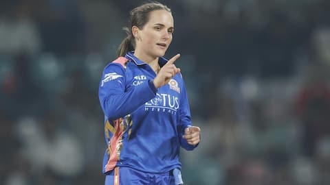 Amelia Kerr becomes joint-highest wicket-taker against DC in WPL: Stats