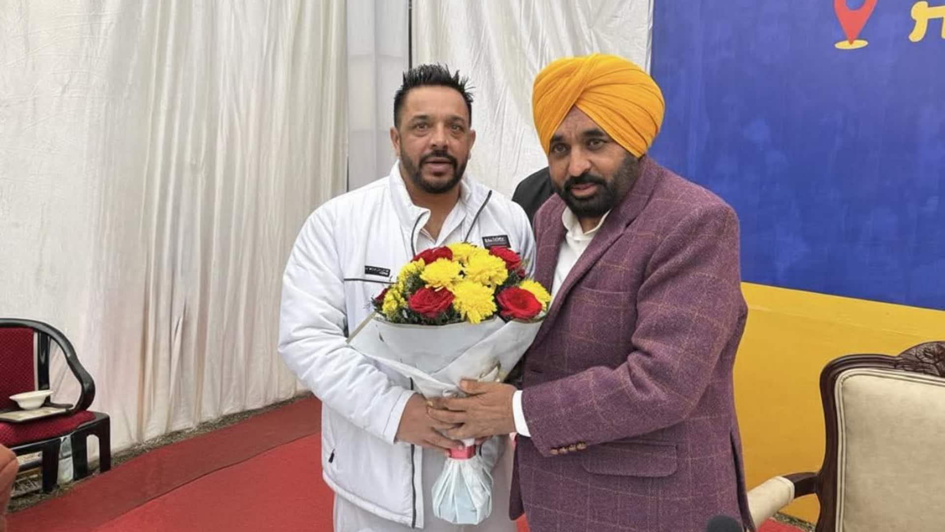 Who was Lucky Oberoi, AAP leader shot dead outside gurdwara?