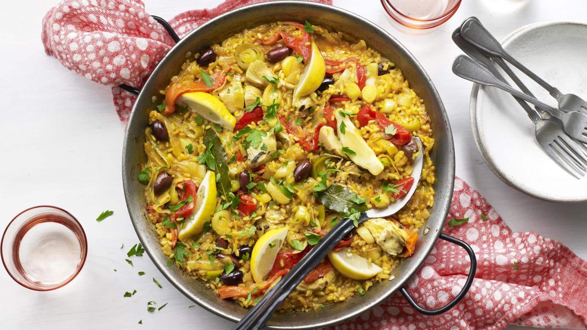 Try this classic vegetarian paella recipe at home