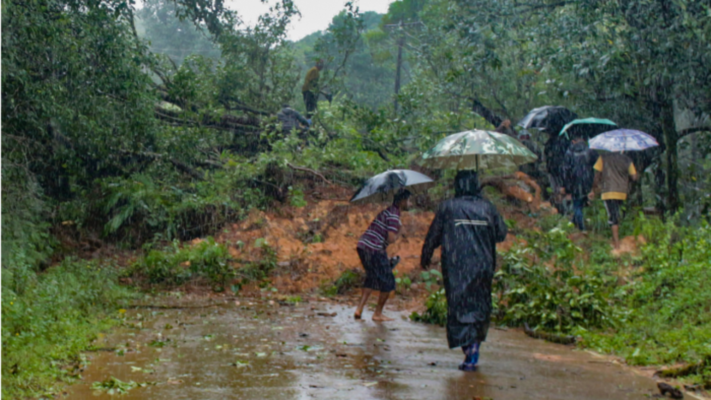 Light to moderate rainfall in Bengaluru Light to moderate rainfall in Bengaluru
