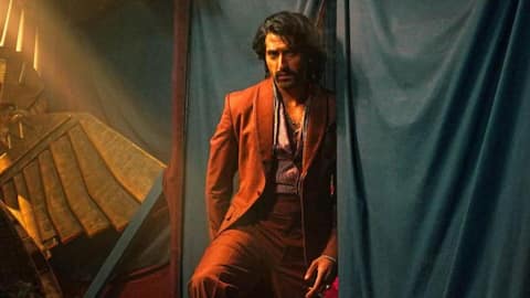 Akshay Oberoi's 'Toxic' look inspired by Amitabh, Vinod Khanna