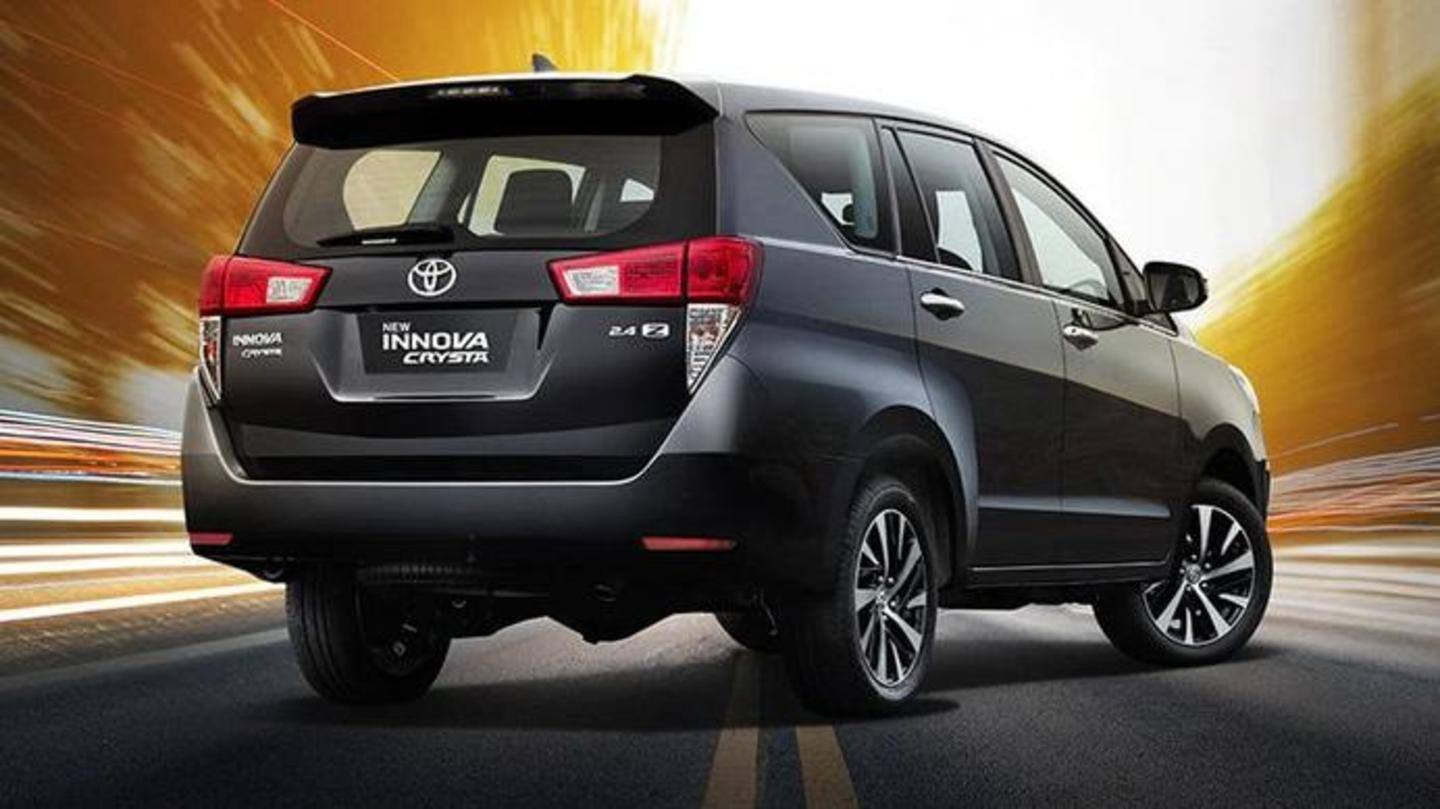 The car has a chromed multi-slat grille and 17-inch wheels The car has a chromed multi-slat grille and 17-inch wheels