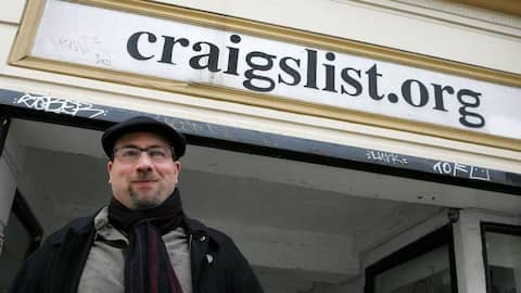 Craigslist founder gives away $500M, slams billionaires leaving donation pledge