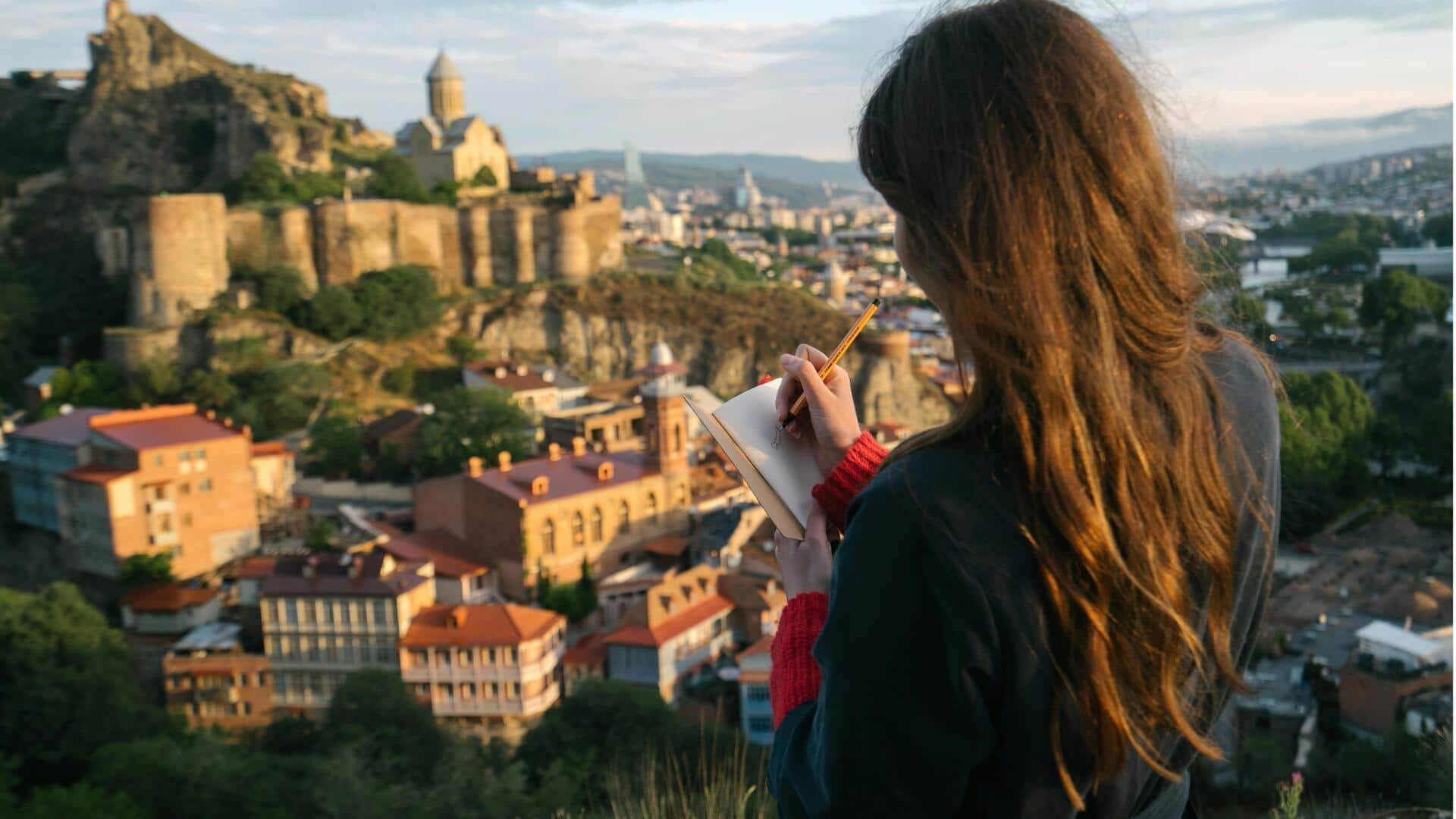 The ultimate beginner's guide to travel journaling like a pro