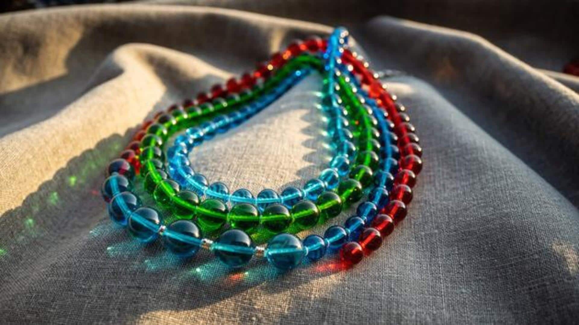 Recycled glass bead necklaces: A sustainable fashion choice 