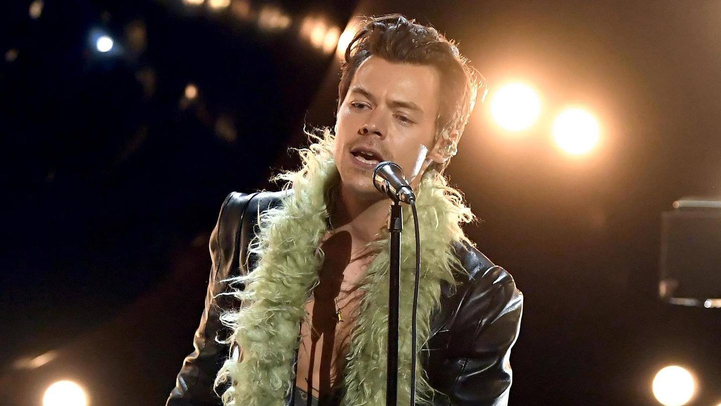 Harry Styles opened the night with an unforgettable performance Harry Styles opened the night with an unforgettable performance