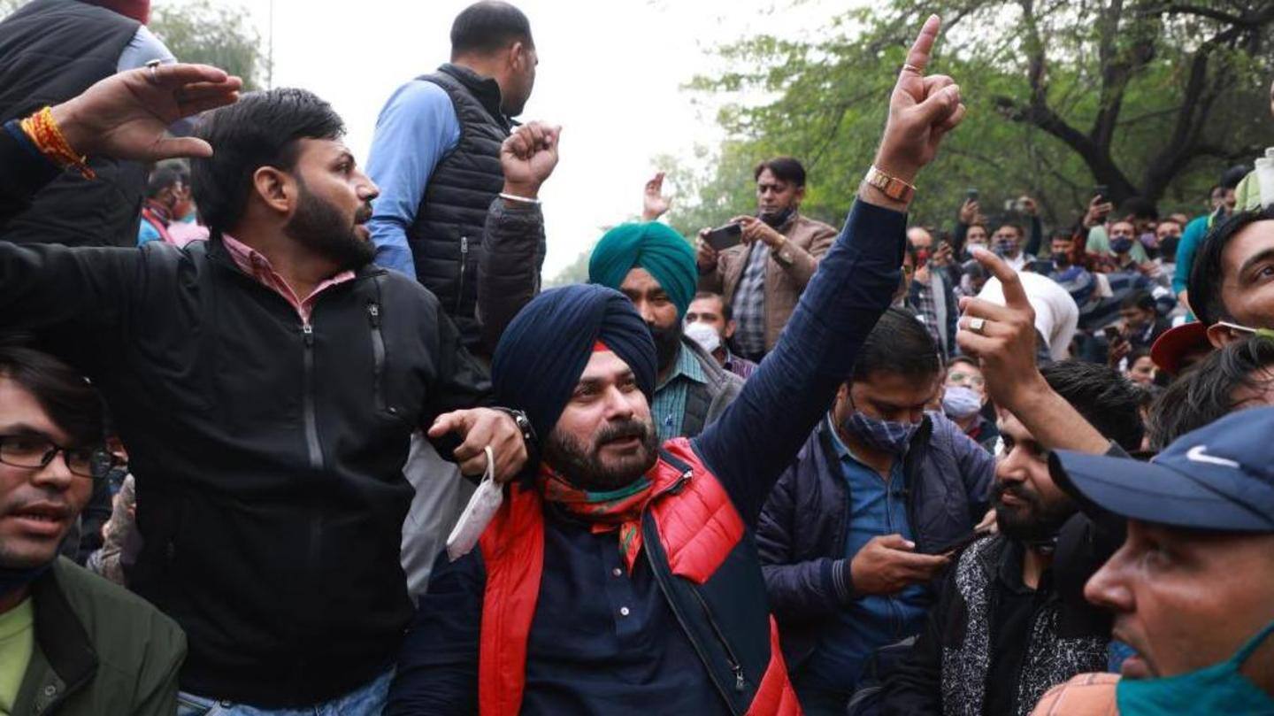 Delhi's education model contractual: Sidhu Delhi's education model contractual: Sidhu
