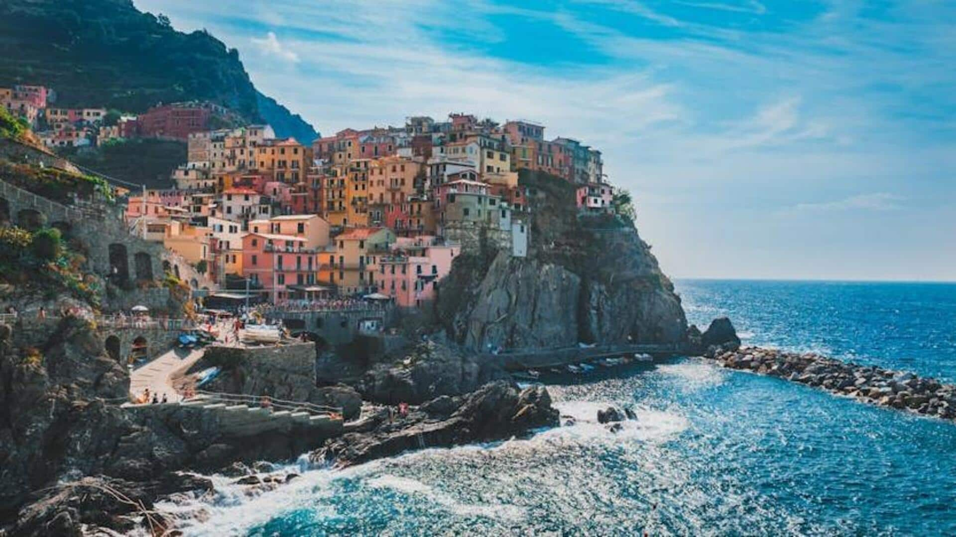 Trekking the scenic paths of Cinque Terre, Italy