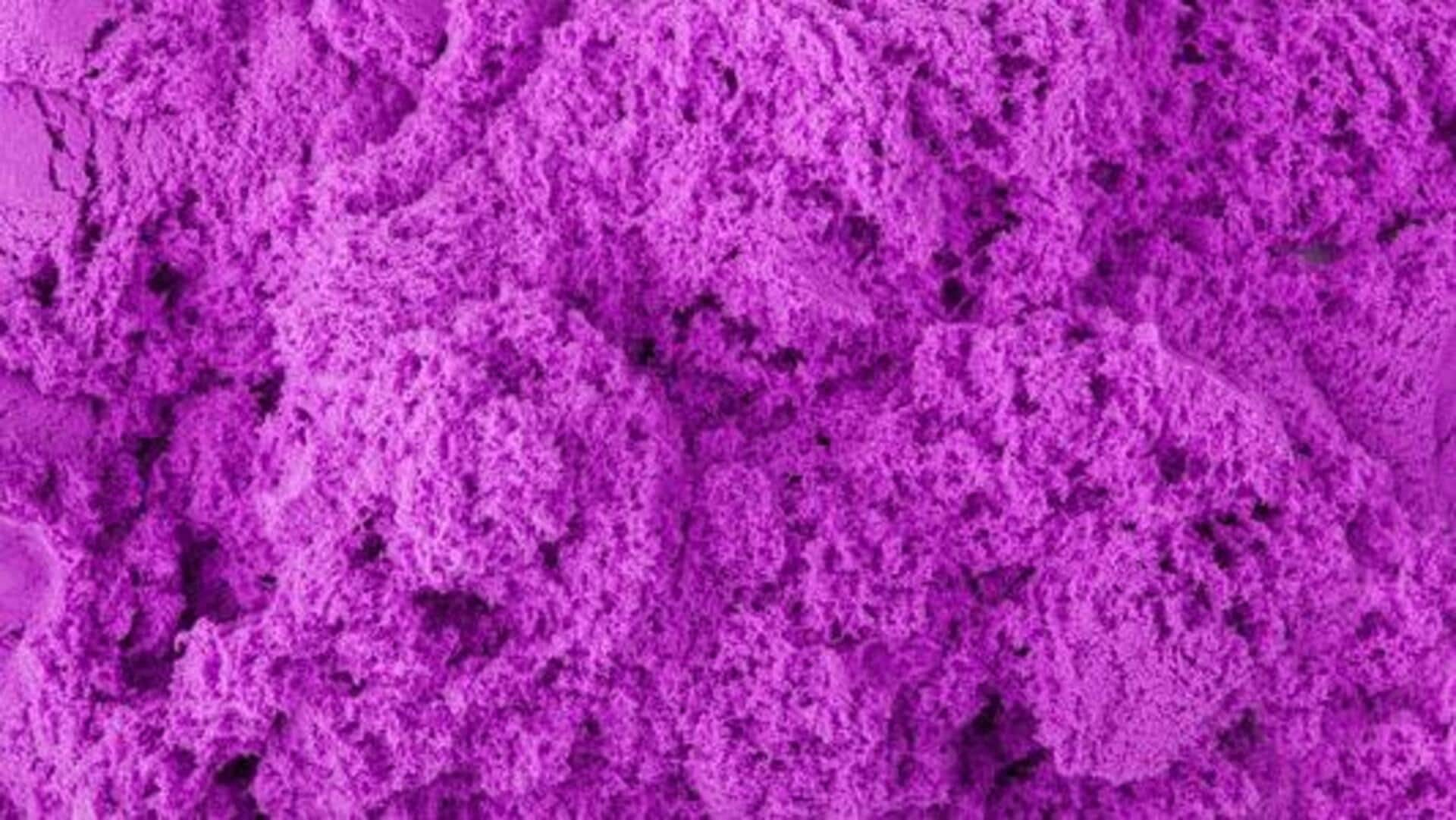 Crafting elegance with kinetic sand textures