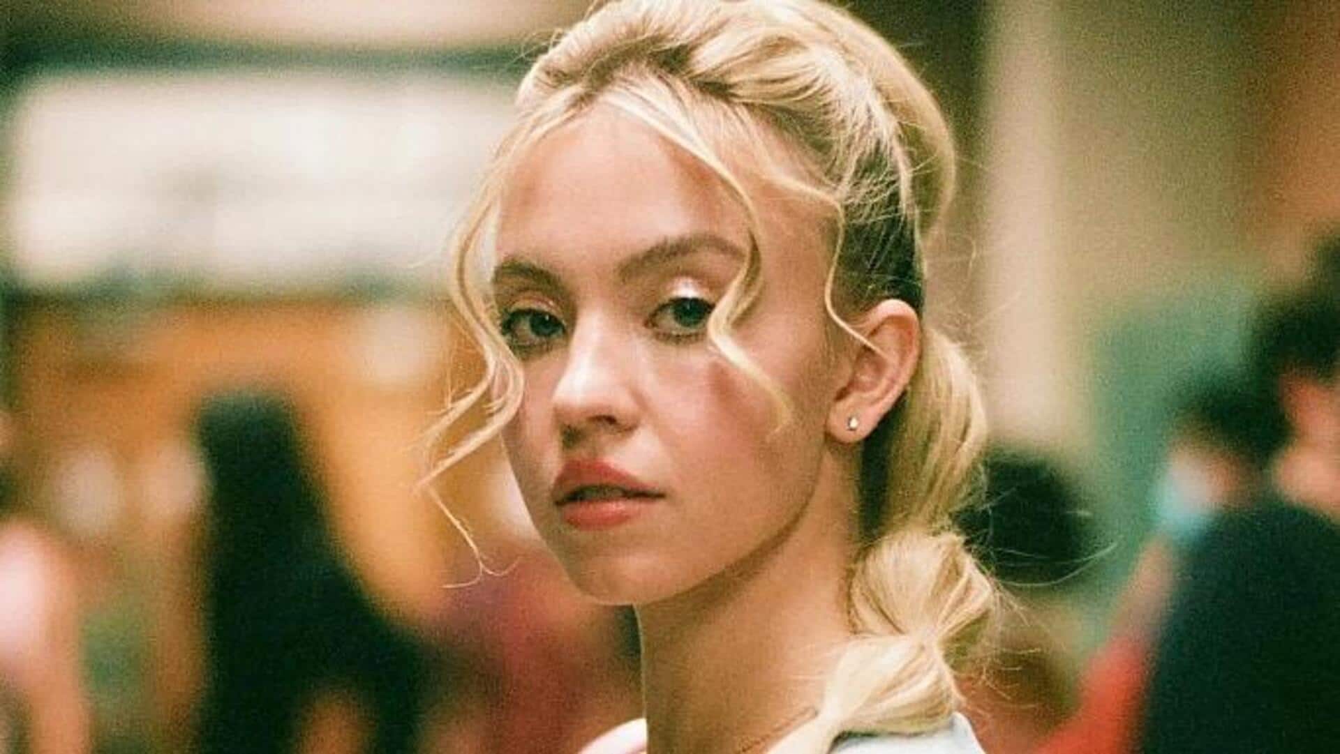 'Euphoria' S03 will be 'unhinged,' promises Sydney Sweeney 'Euphoria' S03 will be 'unhinged,' promises Sydney Sweeney