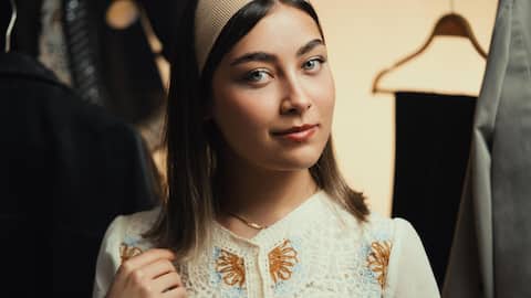 5 stylish ways to wear a headband