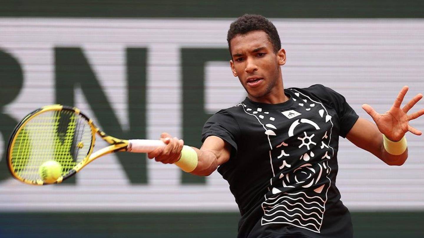 2022 French Open: Aliassime bests Varillas; win for Zverev